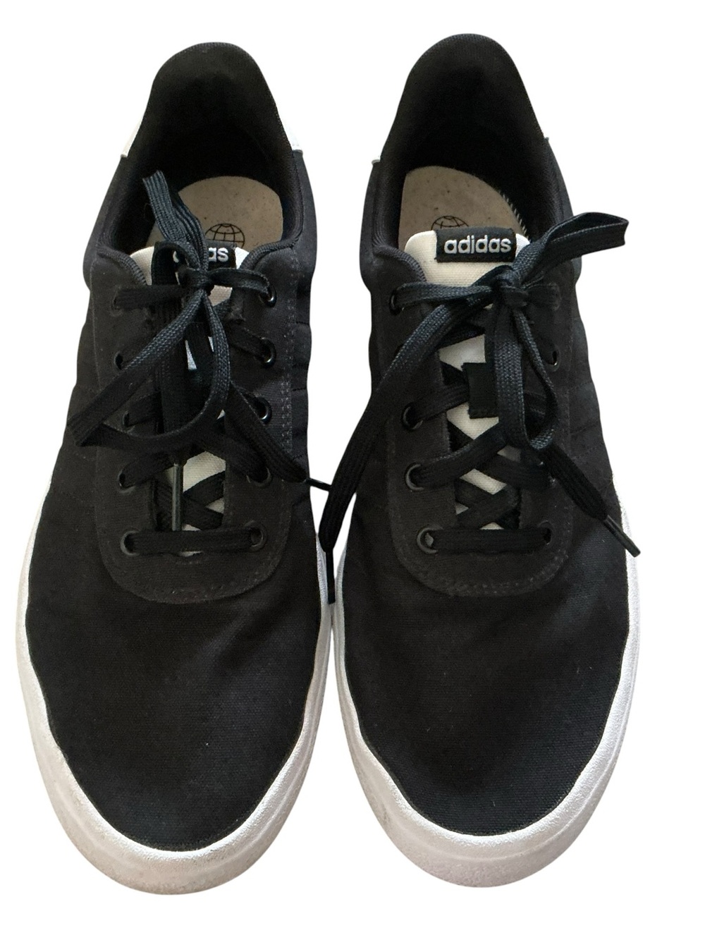 Adidas men’s vucraid 3R men’s skate shoes sneakers black and white size 10.5 - Picture 2 of 9